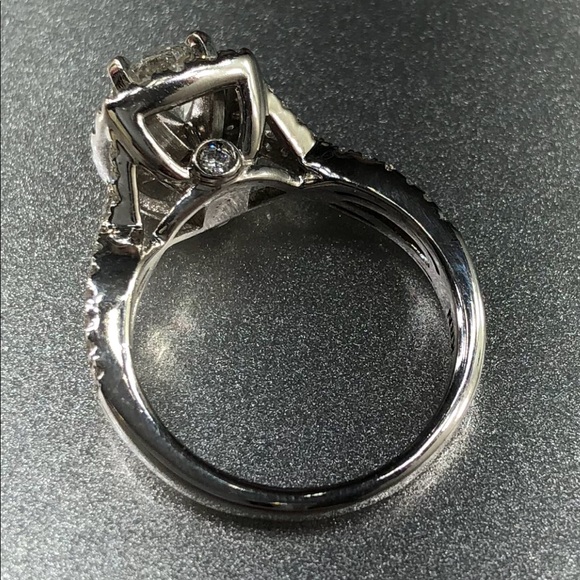 Diamond ring - Picture 2 of 5